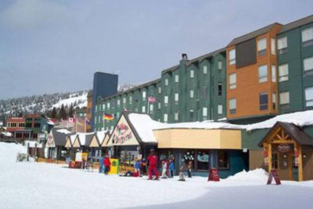 Whitefoot Lodge Ski Accommodation Big White