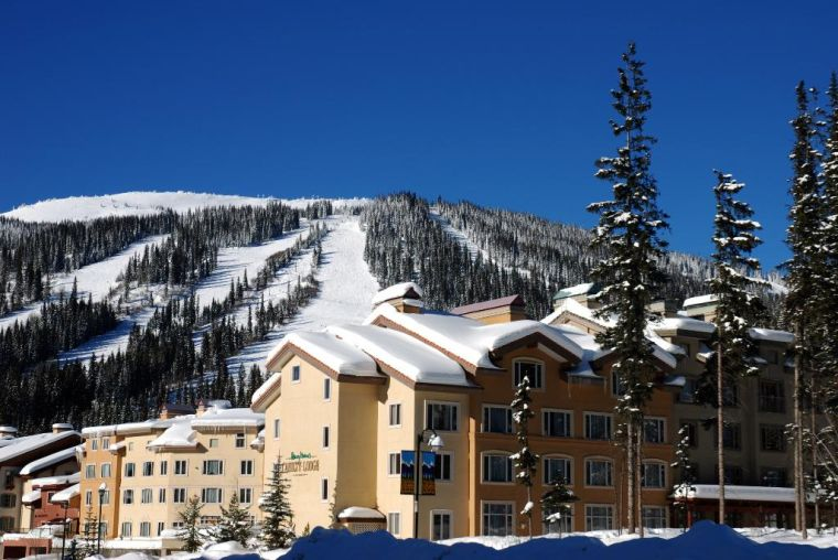 Nancy Greene's Cahilty Lodge Ski Accommodation Sun Peaks